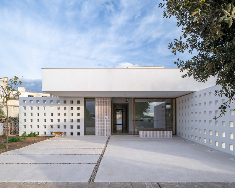Fotografía de arquitectura interior del Centro de día Alaior